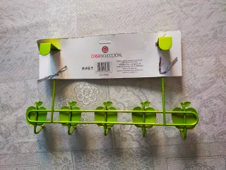 Colgador de puerta blanco