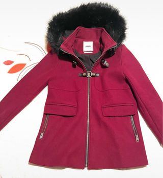 Abrigo Pimkie Granate con Capucha y Pelo