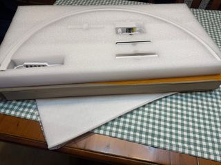 LUZ PARA UÑAS Y PESTAÑAS