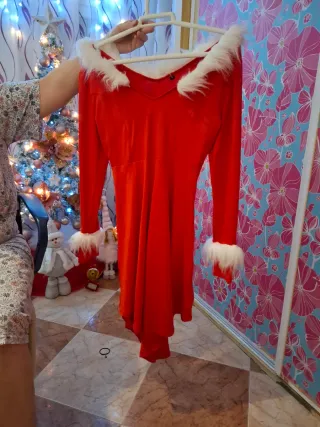 Vestido de Navidad con pelo blanco