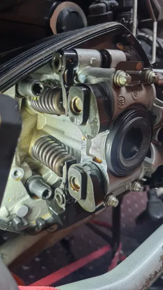 Realizo mantenimientos de la BMW R1200GS aire