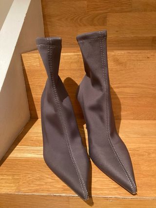 Botín Zara Tacón Gris