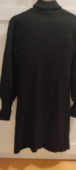 Vestido Zara Negro Cuello Alto Manga Abullonada