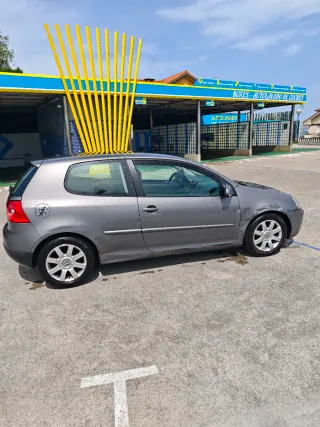 SE VENDE O SE CAMBIA POR FURGONETA O MONOVOLUMEN