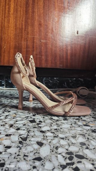 Zapatos de tacón BENVENUTI dorados/rosas talla 37