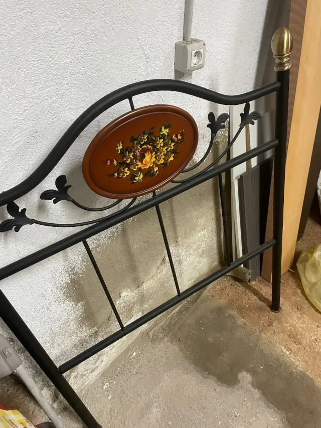 Cabezal cama clásico metal madera