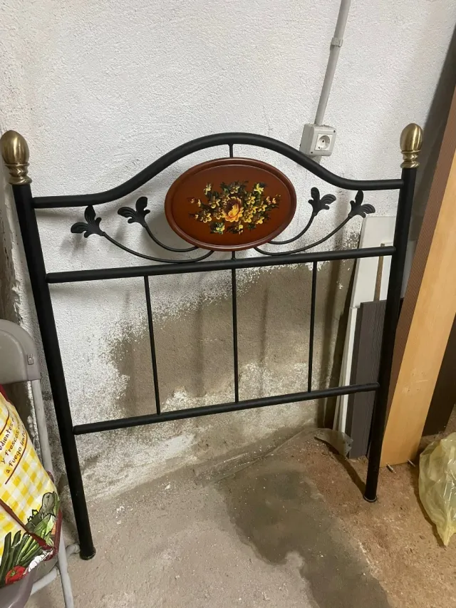 Cabezal cama clásico metal madera