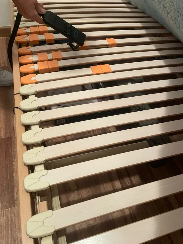 Cama articulada de madera