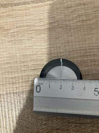 4 Perillas Giratorias Negras y Plateadas