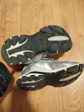 Deportivas Lacoste Plata y Verde