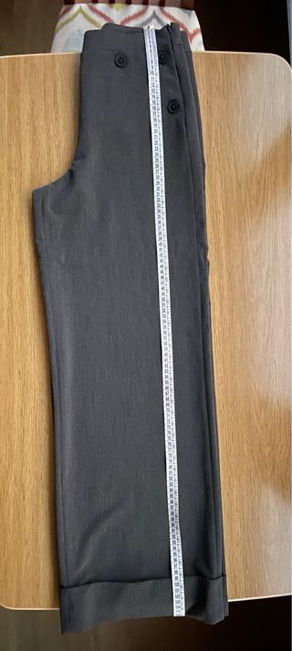 Pantalón ZARA “GRIS ANCHOS CON BOTONES DELANTEROS”