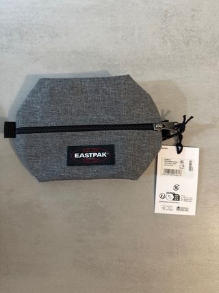 Estuche Eastpak gris