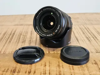 Fujifilm XF 18-55mm f/2.8-4 R LM OIS Obiettivo
