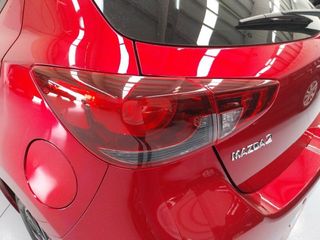 Mazda 2 e-SKYACTIV G 1.5 66kW (90CV) MT Homura