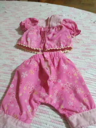 Conjunto de pijama rosa para bebé