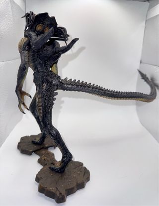 Predalien McFarlane Aliens vs Predator Requiem