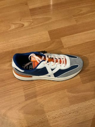 Zapatillas Munich Dynamix 05 Talla 42.  A ESTRENAR