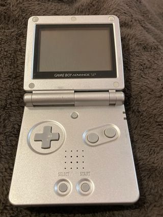 Nintendo Game Boy Advance SP Plata + 4 juegos