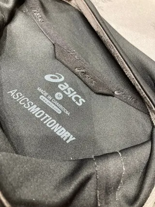 Giacca sportiva Asics nera