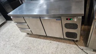 Bajo mostrador refrigerado