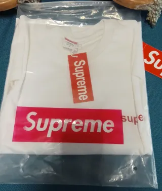 Camiseta Supreme Talla L Oversize Blanca