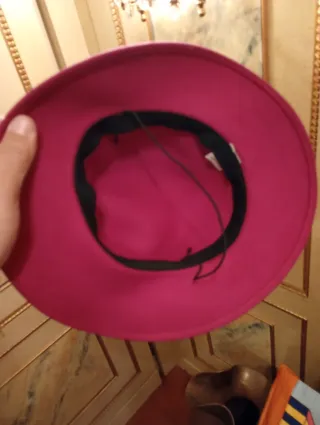 Cappello donna rosso