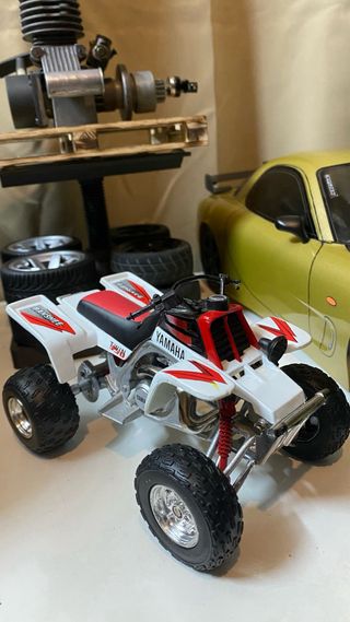 Moto 4 Yamaha Banshee 350 Escala 1/12