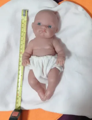 Muñeco bebé 20cm con mantita