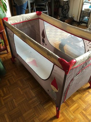 Cuna de viaje plegable