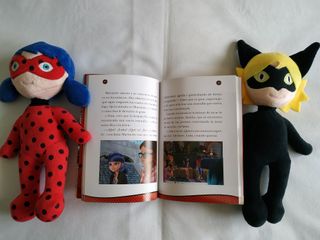 Lote Ladybug peluches + libro Capitana Hardrock
