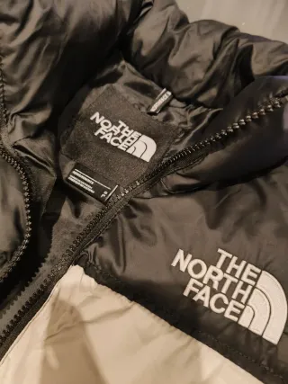 Chaleco The North Face Nupsey 700 Negro/Gris