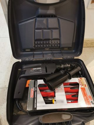 Taladro Black+Decker 570W + Maletín