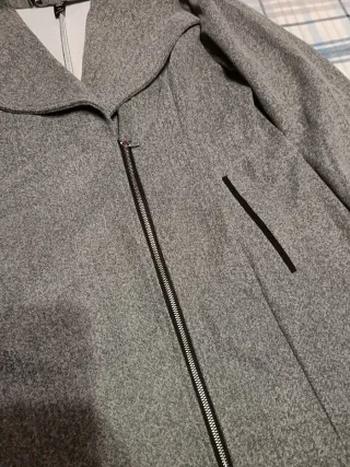 Abrigo gris EMERY ROSE a estrenar