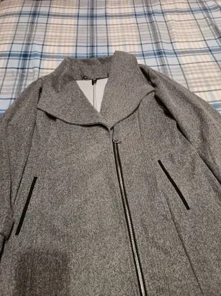 Abrigo gris EMERY ROSE a estrenar
