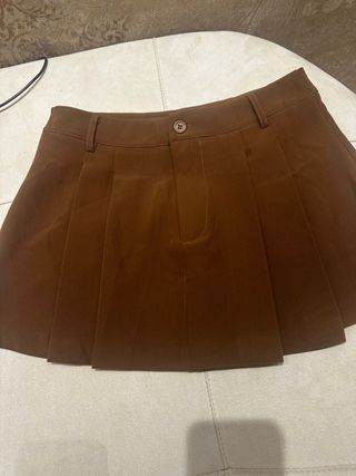 Minigonna marrone a pieghe