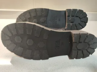 BOTINES NEGROS PARA NIÑA.