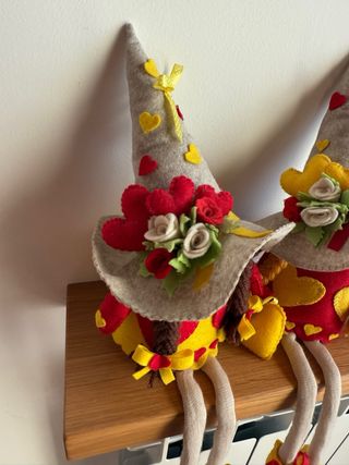 Gnomette fatte a mano con cappello a punta