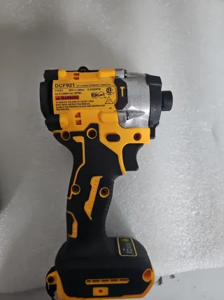 Atornillador de impacto DeWalt 20V Brushless