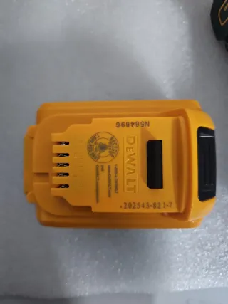 Atornillador de impacto DeWalt 20V Brushless