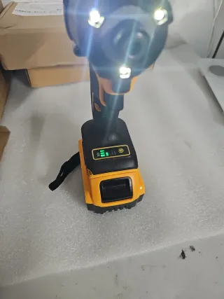 Atornillador de impacto DeWalt 20V Brushless