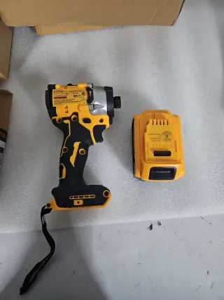 Atornillador de impacto DeWalt 20V Brushless