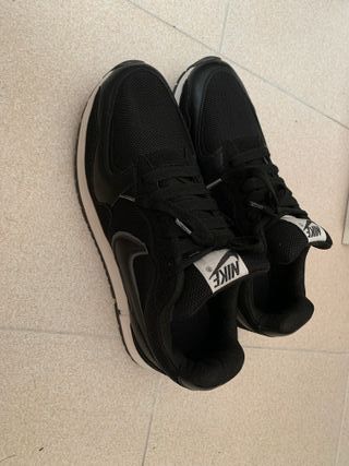 Tenis Nike Negro Talla 44