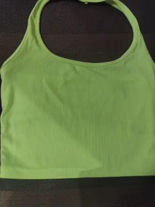 Top corto verde