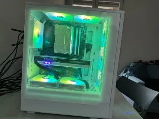 PC GAMING R5,16GB RAM, 500GB SSD, RTX 5060 8GB