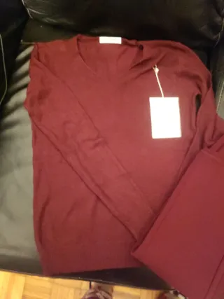 Conjunto Nuevo Pantalón espor y Jersey.cierres tie