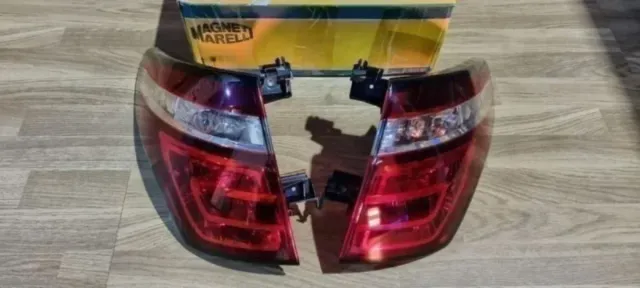 Pilotos exteriores C4 Picasso OEM Magneti Marelli