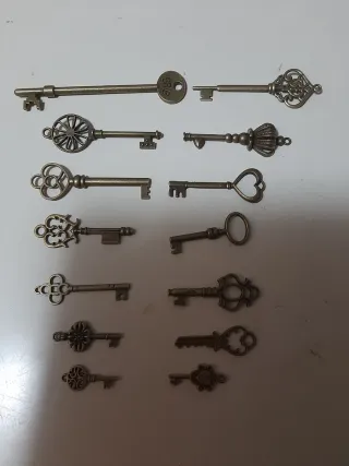 Set 14 Chiavi Antiche Bronzo