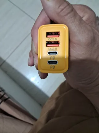 Cargador 120W Amarillo