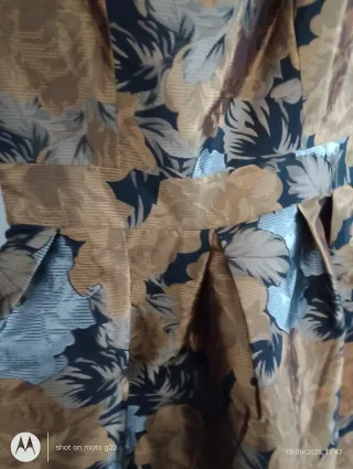 Vestito elegante oro e multicolor