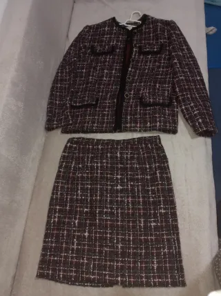 Traje de chaqueta y falda tweed